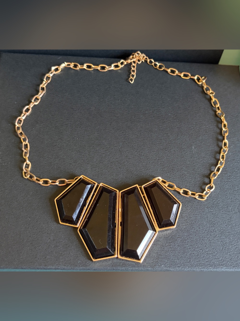 Classic Gold Chain Black Geometric Pendant Necklace